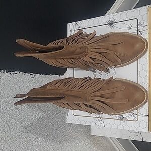 Fringe Ankle boot